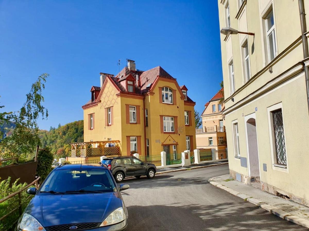 Petrin No. 1 Apartment Karlovy Vary Exterior photo